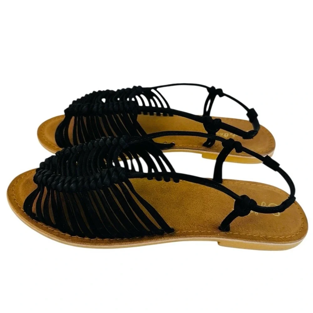 Seychelles women black